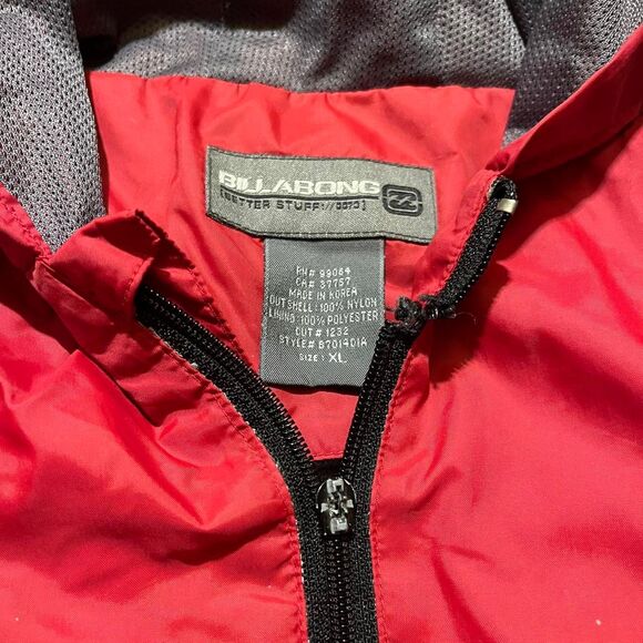 Billabong Red and Gray Windbreaker Zip Up Lightweight Sz XL fits L Distressed - Picture 6 of 6